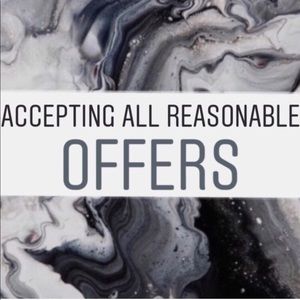 Accepting all reasonable offers! ⭐️
